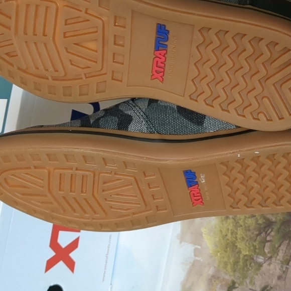 Xtratuf sharkbyte canvas black camo slip on shoes size 9.5 - Picture 5 of 7